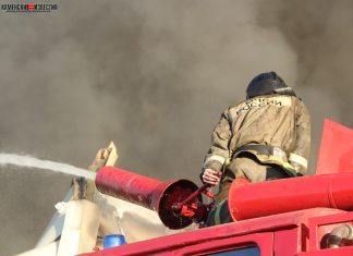 Мужчина погиб при пожаре в нежилом доме в Камне-на-Оби